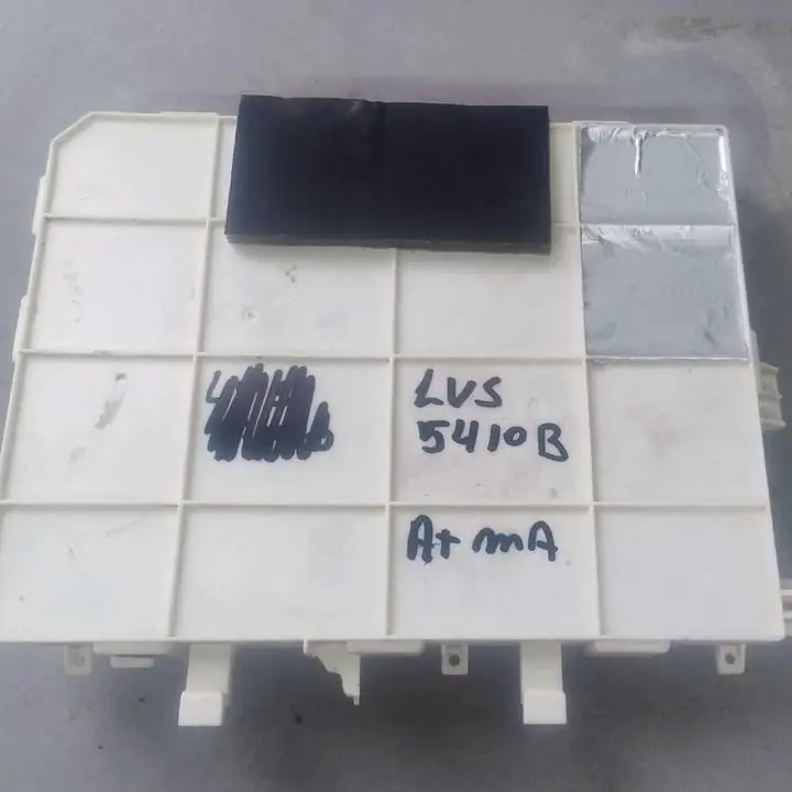 Plaqueta electrónica funcionando de potencia de lavasecarropas Atma LVS 5410B