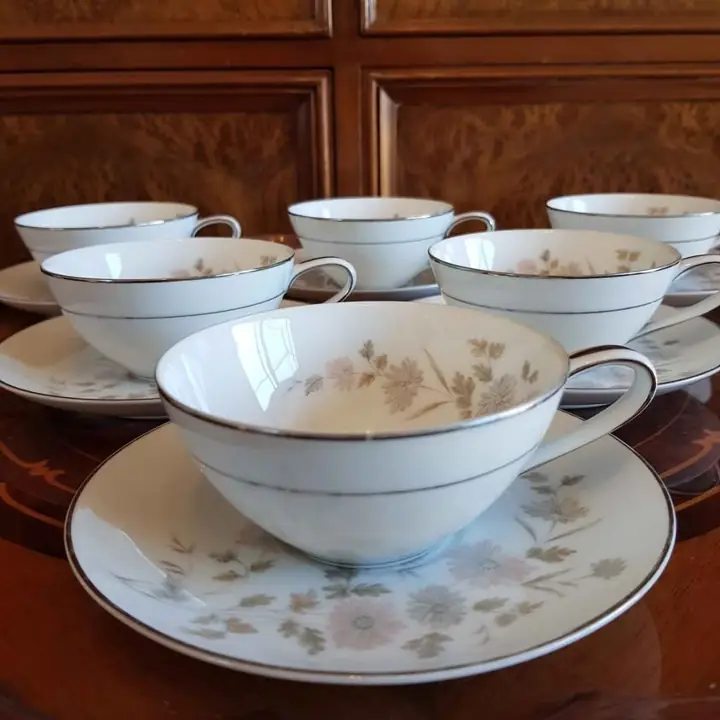 Juego de 6 duos de té Noritake modelo Barbara (6009). Cod