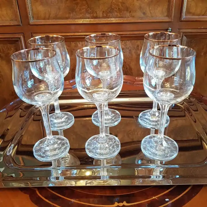 6 Copas de cristal de Bohemia virola oro. Cod. 561