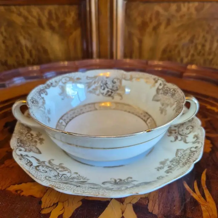 Antiguas consomeras Noritake, Japan. Cod. 1301
