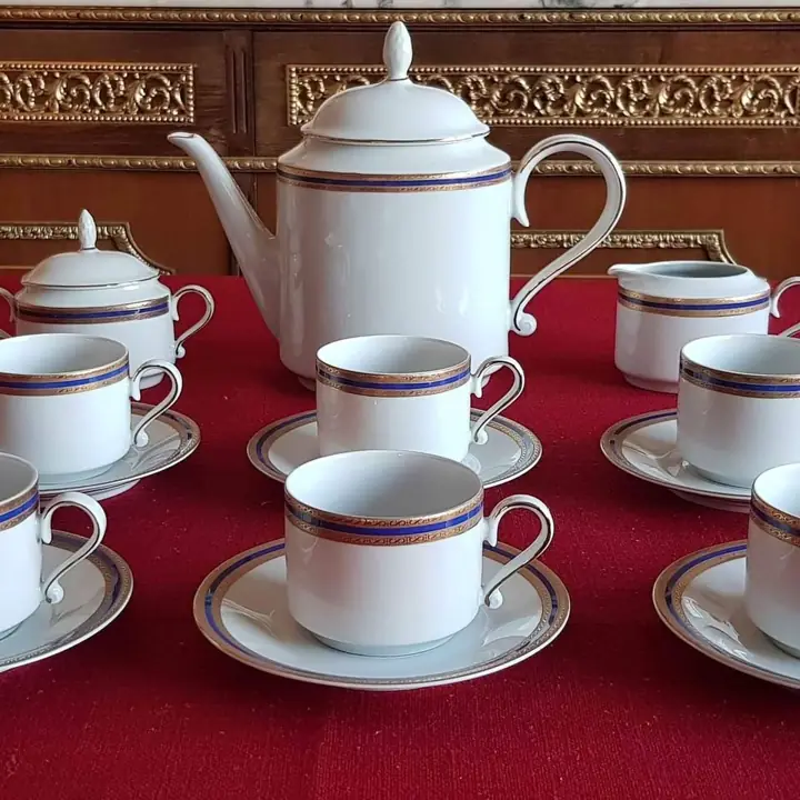 Juego de té Verbano guarda azul y oro para 8. Cod. 008