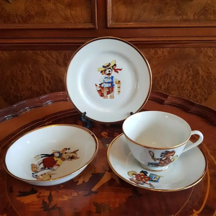 Juego de porcelana infantil perritos. Cod 905