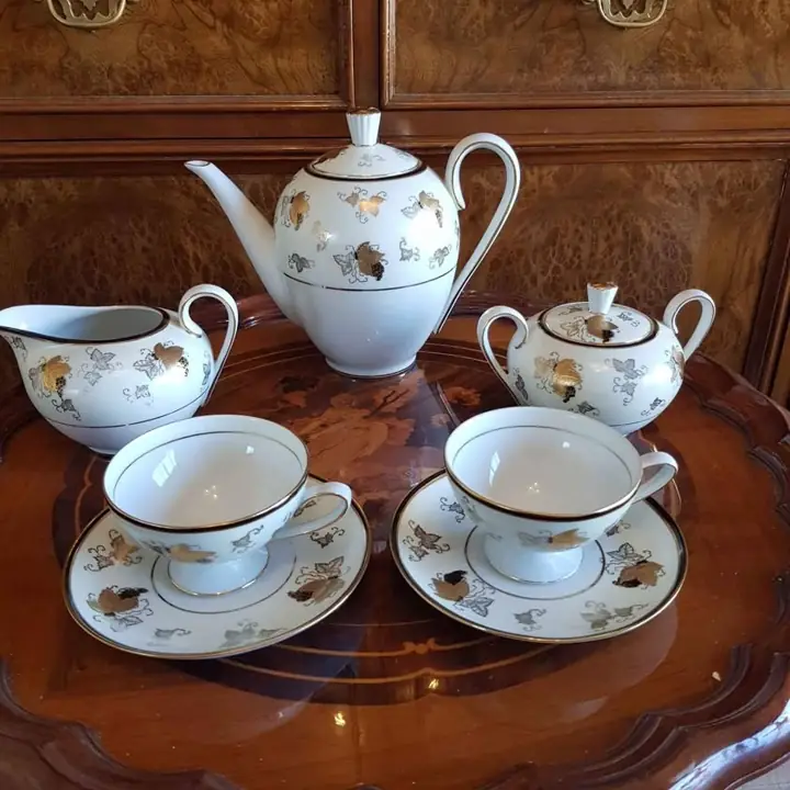 Juego de té para 6 porcelana Tsuji antigua. Cod. 683