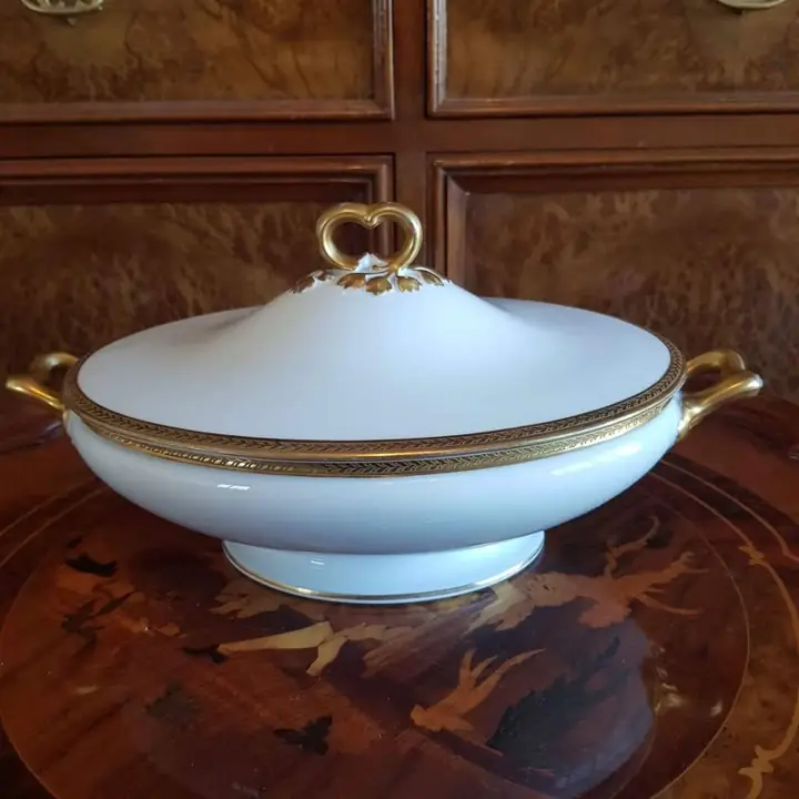 Hermosa guisera WM Guerin & Co Limoges. Cod. 675