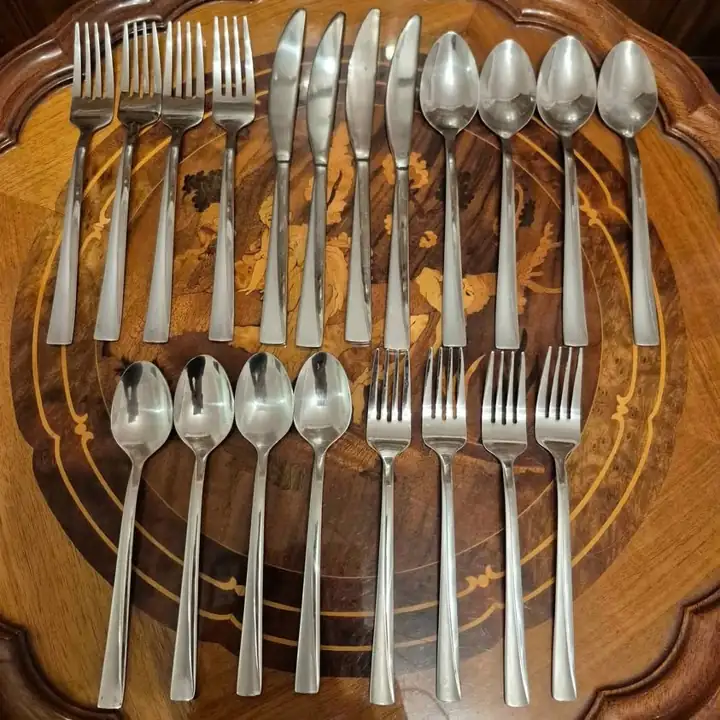 Set de cubiertos Cambridge para 4. Cod 1394