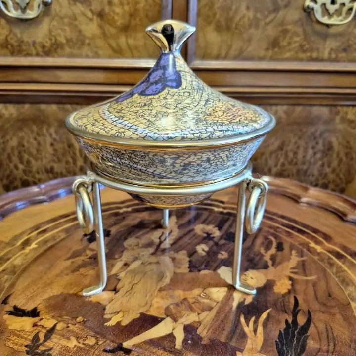 Centro de mesa decorativo de tres niveles. Cod. 1929