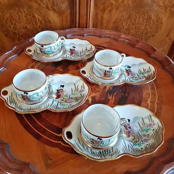 4 Tazas de té para desayuno Japan Kutani. Cod. 1039