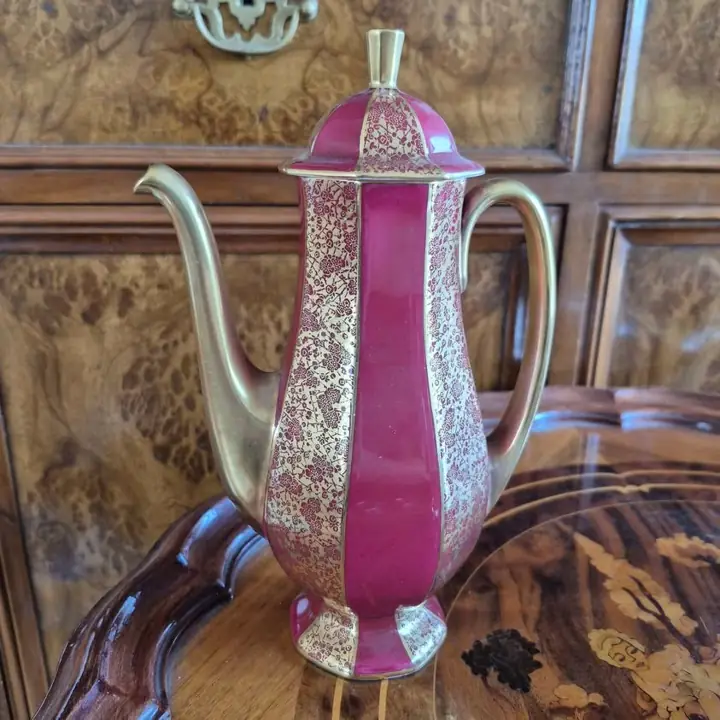 Cafetera Royal Doulton. Cod. 1574