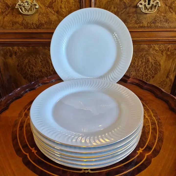 6 Platos playos Tsuji blanco y oro. Cod. 1395