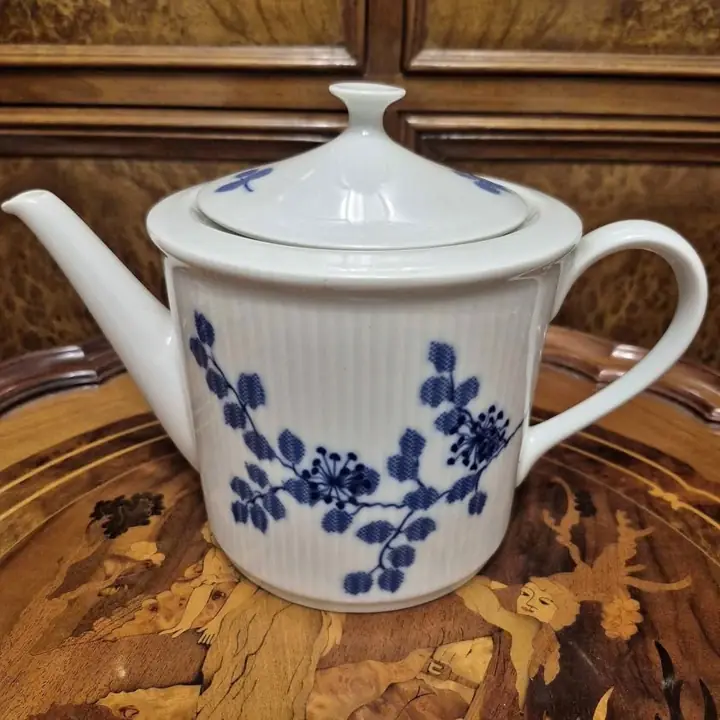 Tetera Verbano Mozart Flores Blue. Cod. 1831