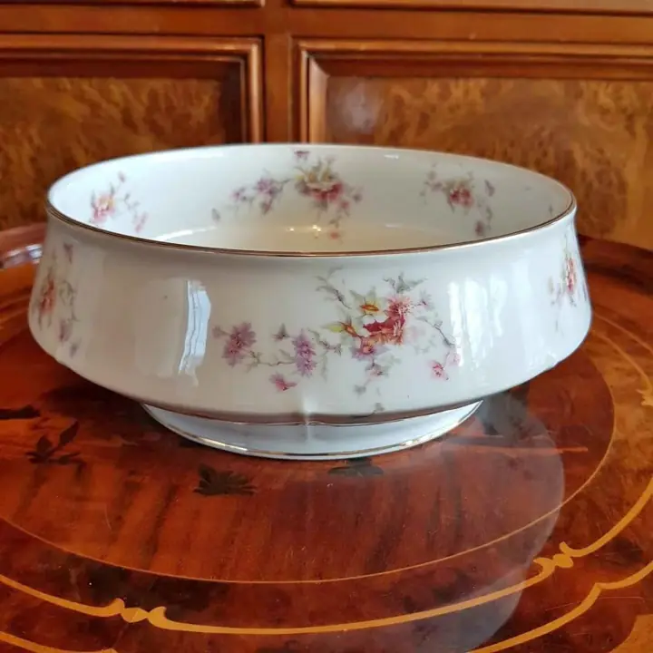 Ensaladera flores Theodore Haviland. Cod. 778