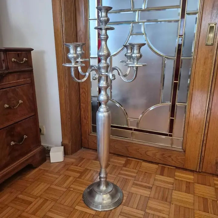 Candelabro de pié de 5 brazos. Cod.1605