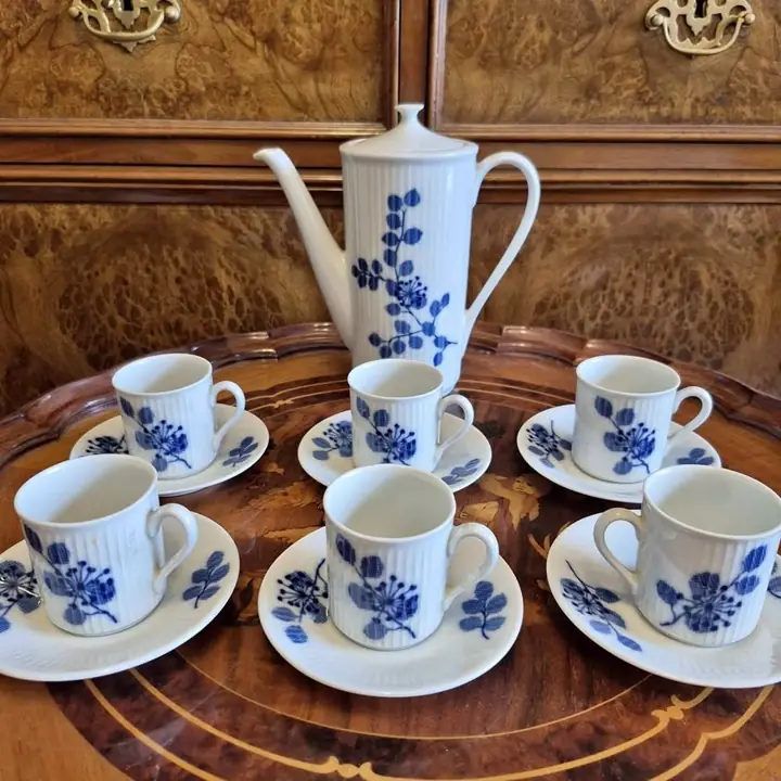 Juego de café Veebano Mozart Flores Blue. Cod. 1834