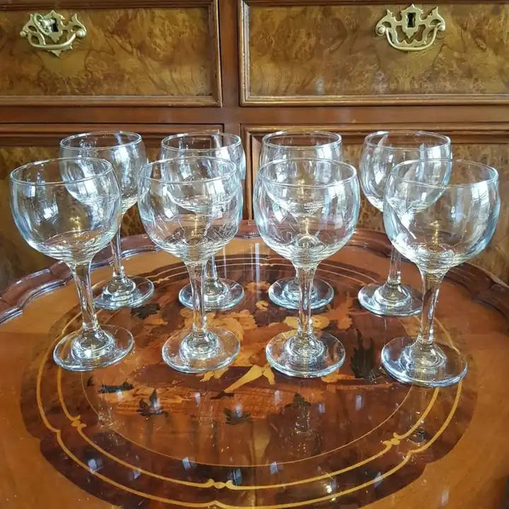 8 Copas de vino. Cod.699