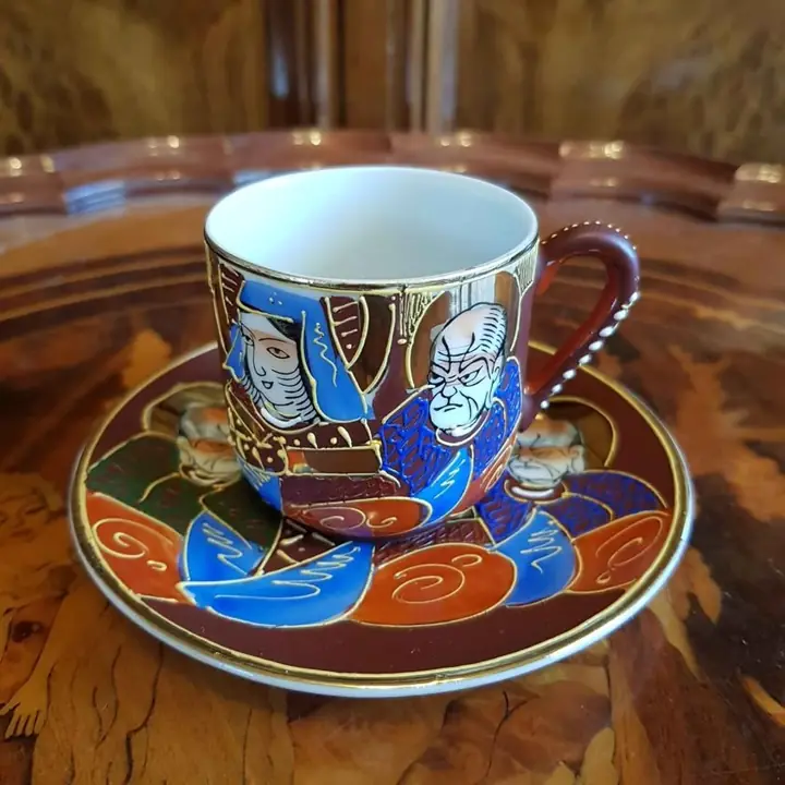 Duo de café Satsuma con geisha. Cod. 1134