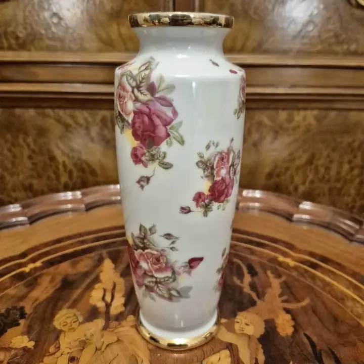 Florero de porcelana Tsuji Rosas. Cod. 1678