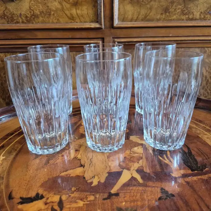 6 Vasos de cristal facetado. Cod. 1577