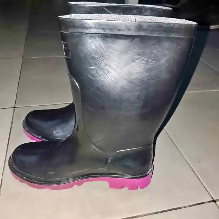 Bota de lluvia talle 35 36