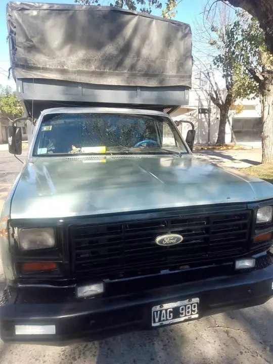 Ford titular año 87 f150..$9 mil dólares