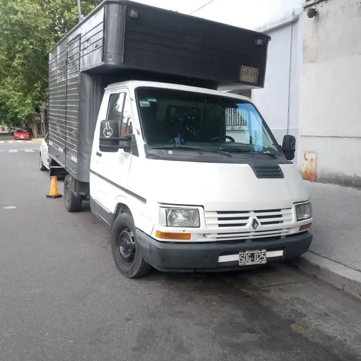 Vendo rodeo 2.1 diesel titular impecable boedo..$ 9800 dolares
