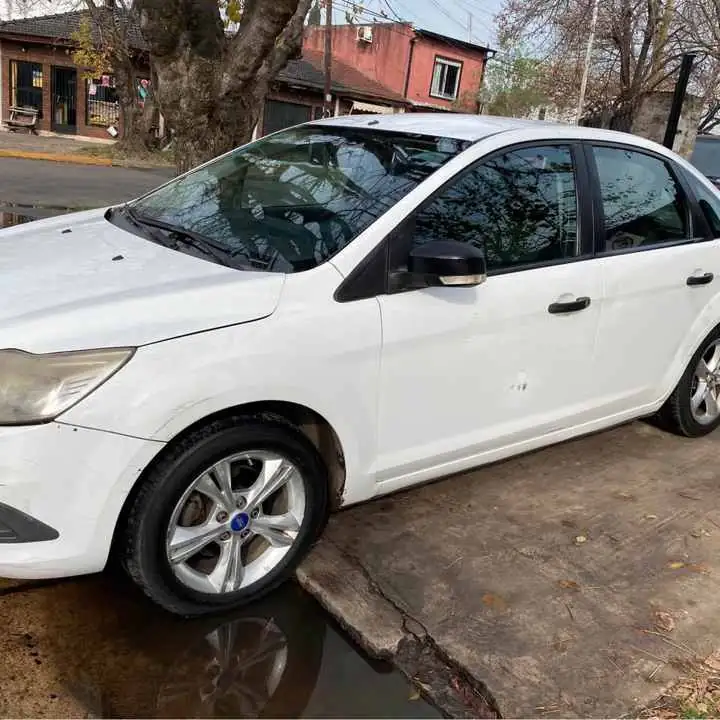 Ford focus exe 2011 gnc