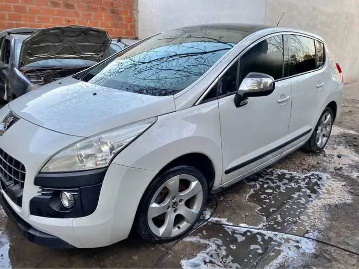 Peugeot 3008 2014