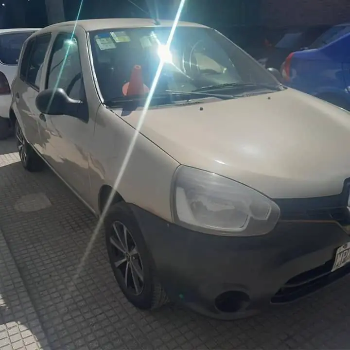 Renault clio 2014