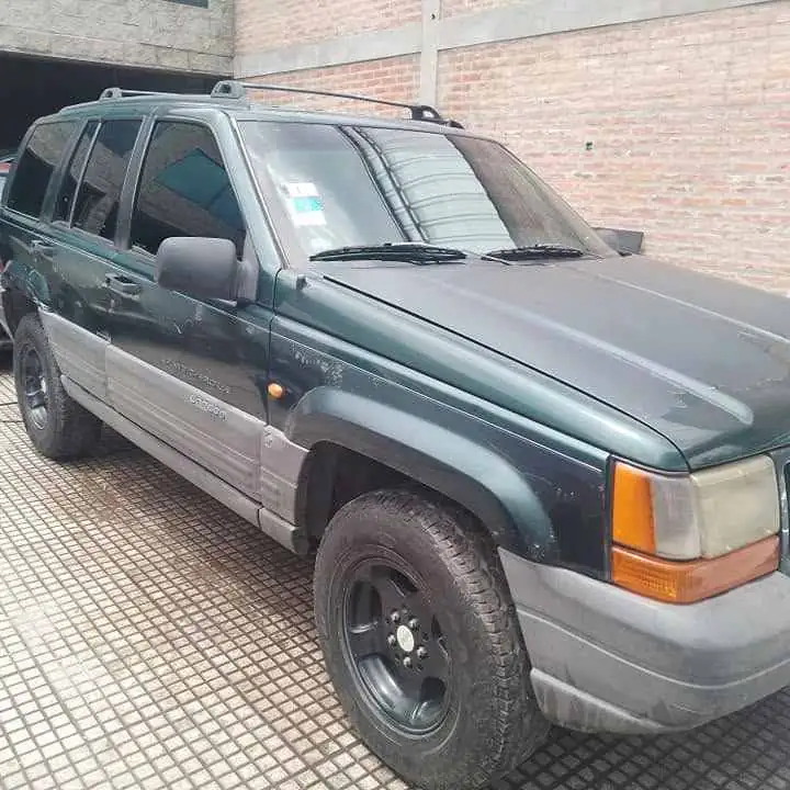 Jeep grand cherokee laredo 1999 4x4