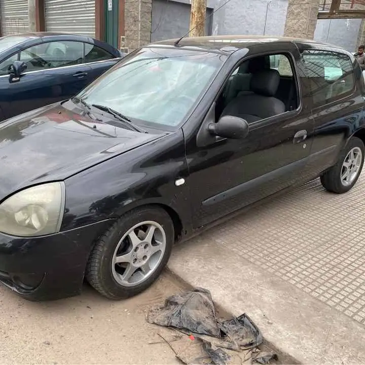 Renault clio 1.2 2009