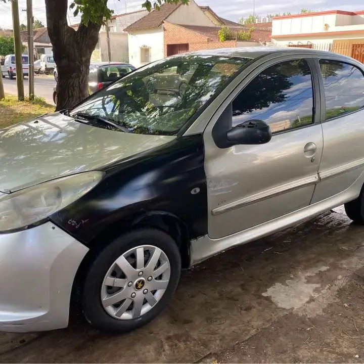 Peugeot 207 2014