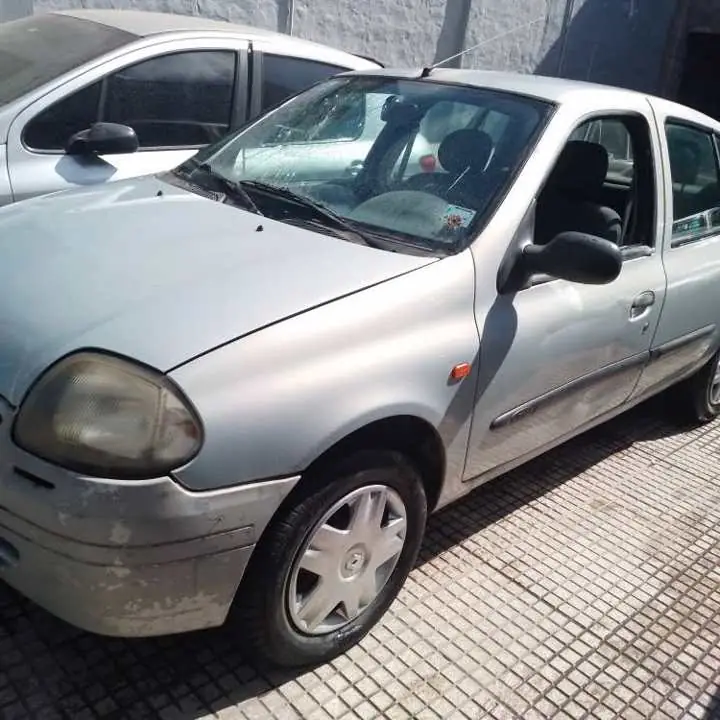 Renault clio 2003
