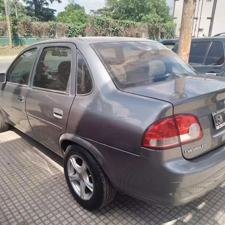 Chevrolet classic gnc 2012