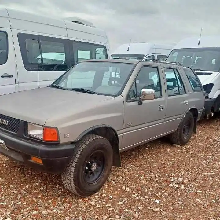 Isuzu rodeo V5 3.2 4X4