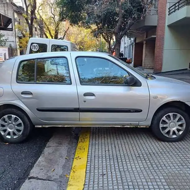 Renault clio pack plus