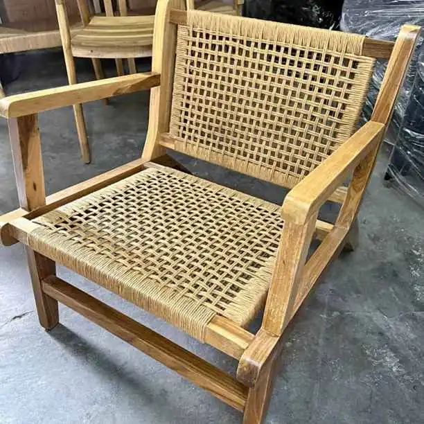 Silla nórdica con apoyabrazos – $169.999 efectivo