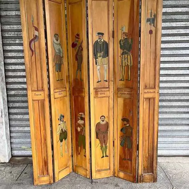 Antiguo biombo