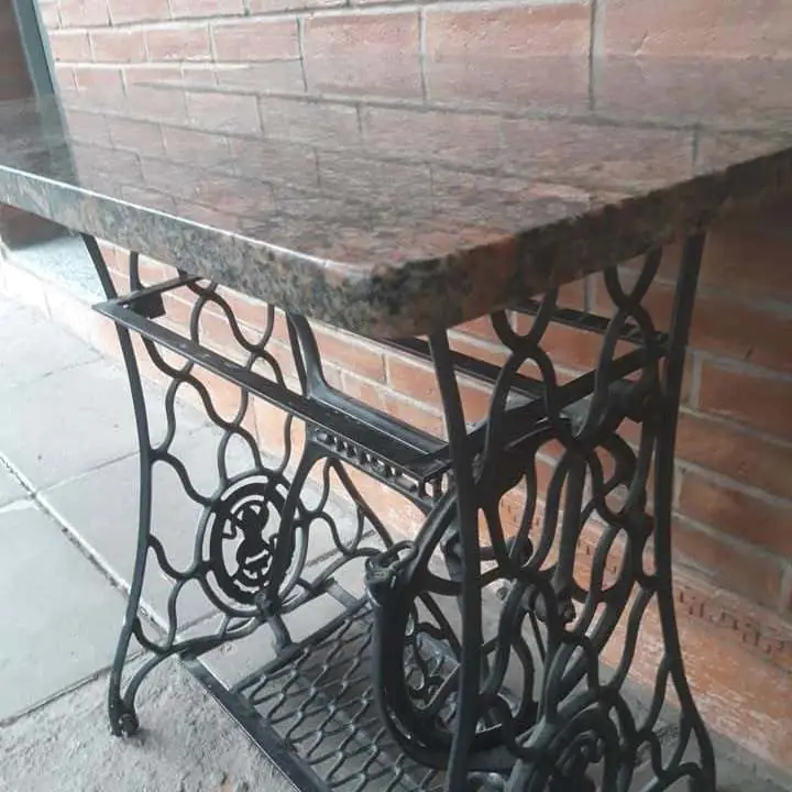 Mesa singer con marmol 0.80 x 0.50