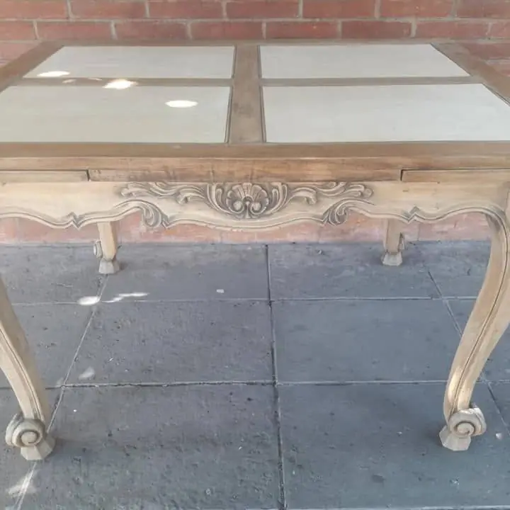 Mesa provenzal lavado