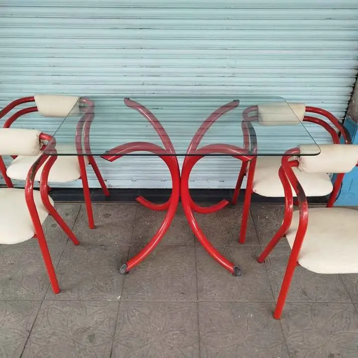 Juego de mesa de vidrio 4 sillas