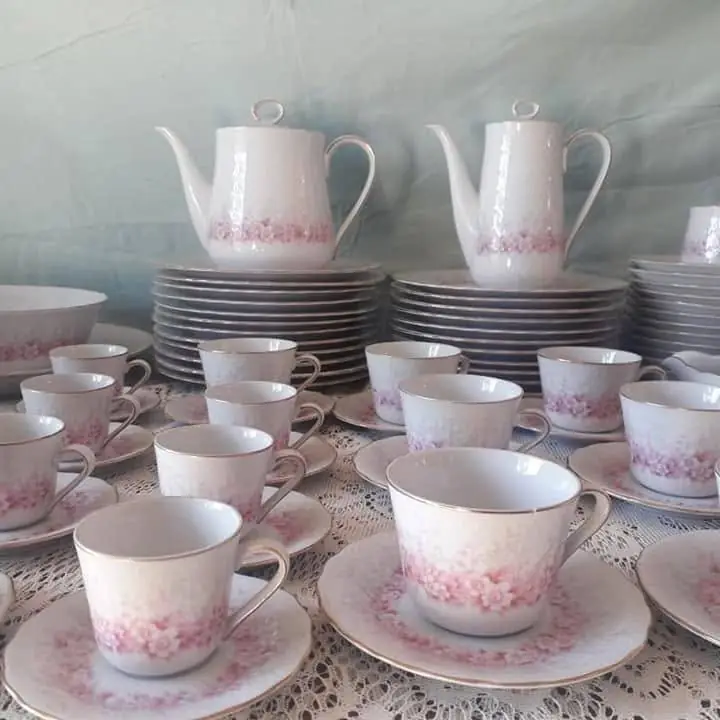 Juego porcelana tsuji 104 piezas.. muy completo