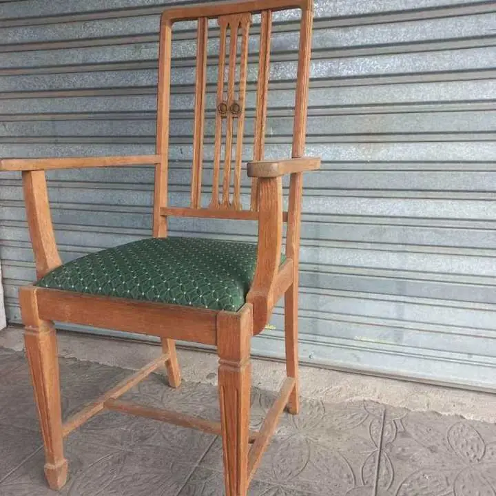 Sillon antiguo de roble thompson