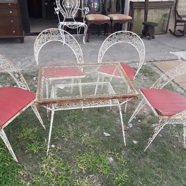 Juego de jardin antiguo