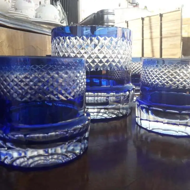 Juego de hielera y vasos para whisky