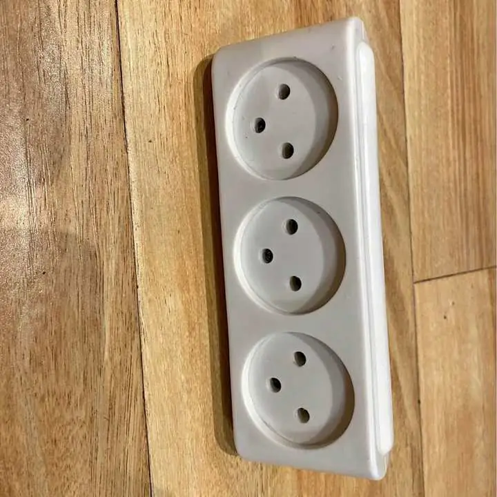 Adaptadores Enchufes Varios