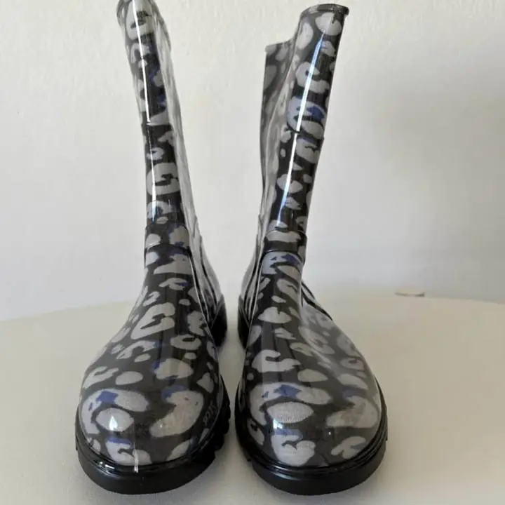 Botas de lluvia seco rainwear originales nuevas sin uso talle 37 caña media