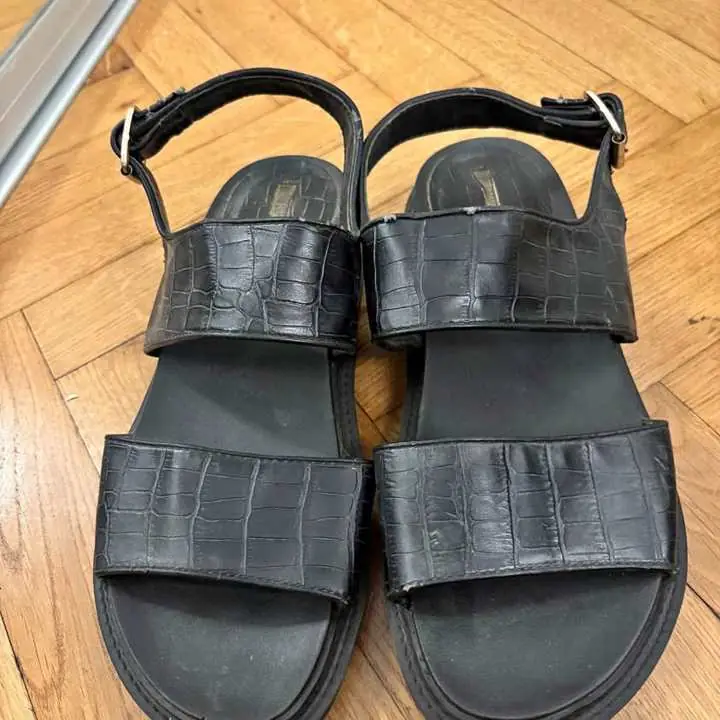 Sandalias de mujer marca FOREVER 21 talle 40