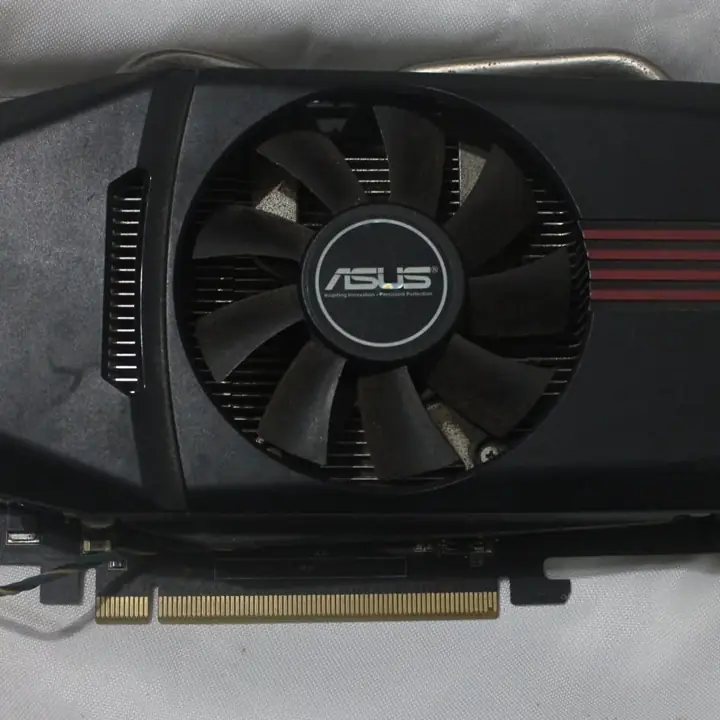 Placa de video Nvidia GTX560 OC a Reparar