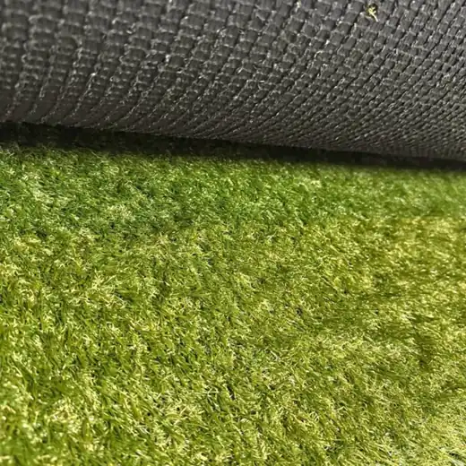 Revestimiento Exterior - Cesped Sintético 20mm con filtro UV y Drenaje - Envíos a Domicilio