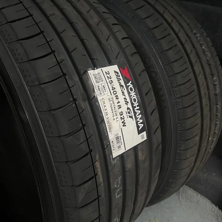Neumático Yokohama Bluearth GT AE51 225/40R18 92w