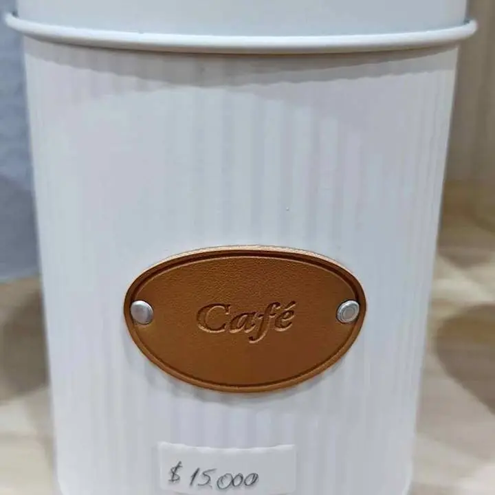 Latas Blancas Café y Azúcar